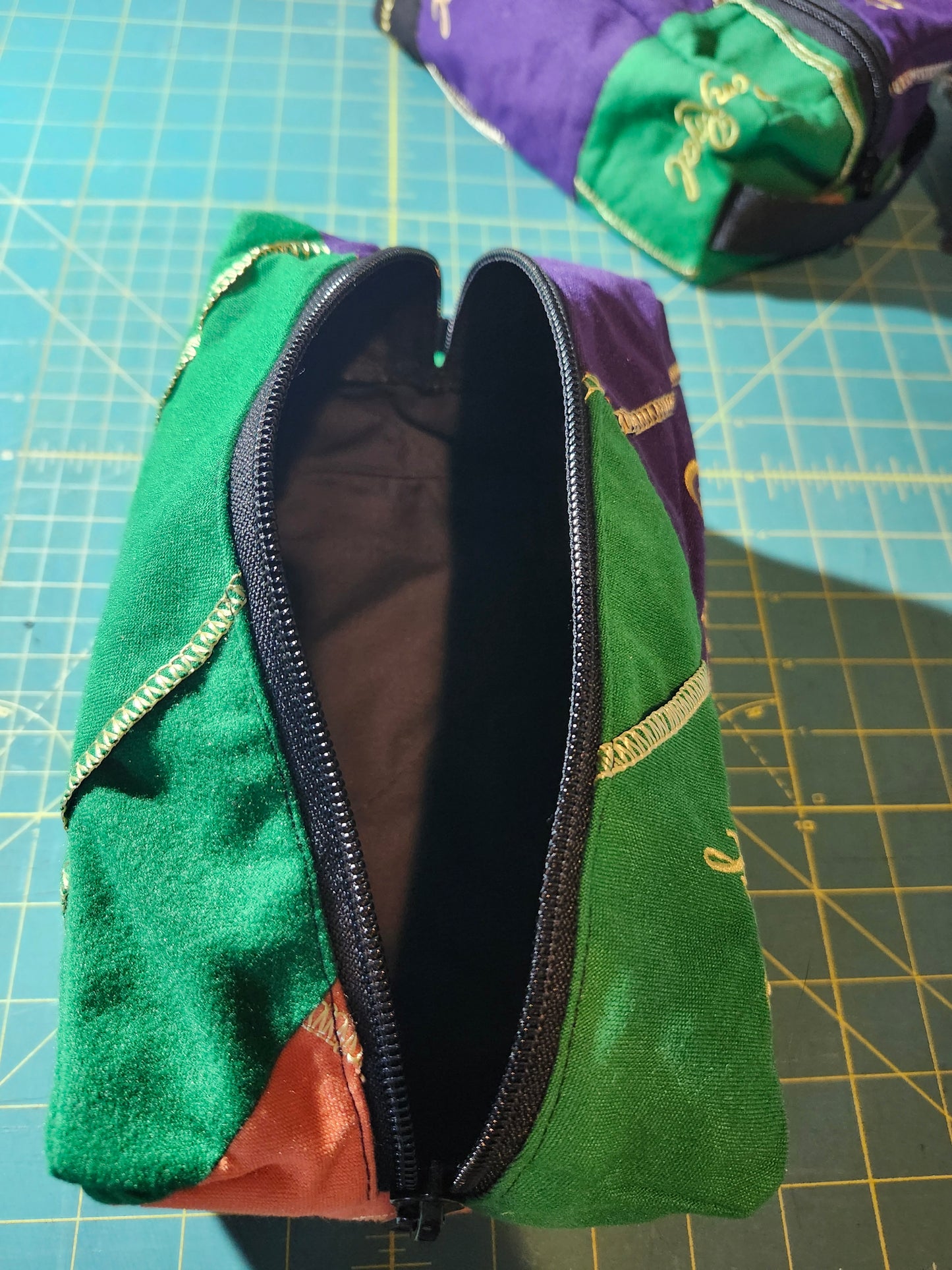 Royal toiletry bag